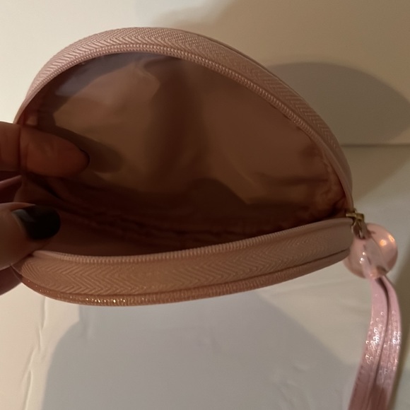 MAC Pink Sparkly Round Cosmetic Case - Picture 5 of 8